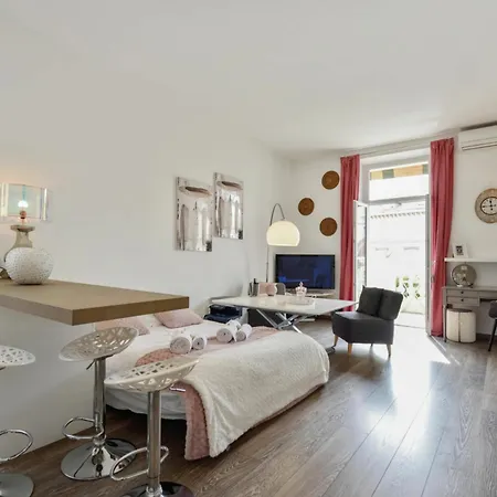Le 115 1 Cannes
